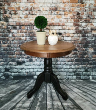 Leanne Round Oak Accent Table