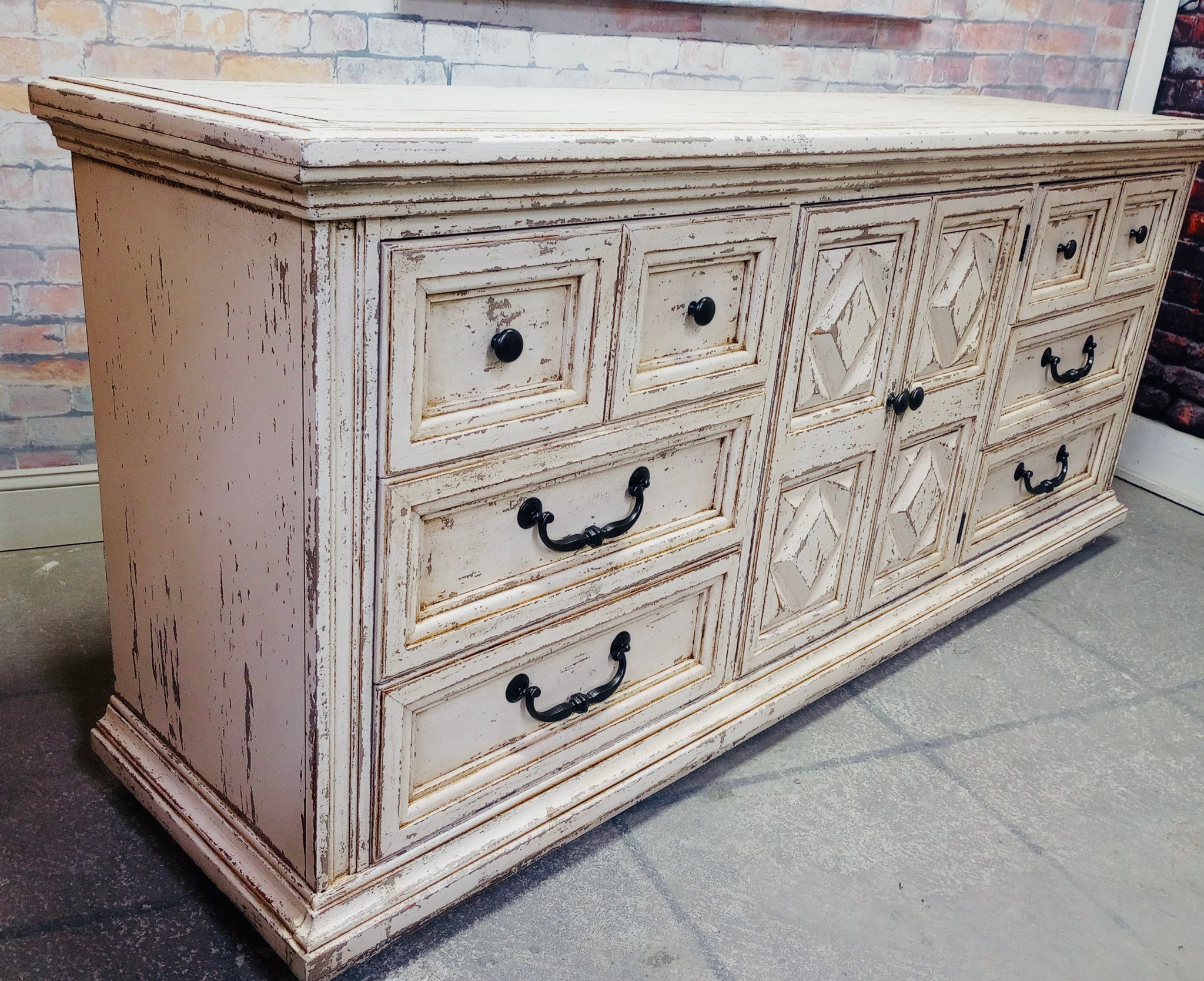 Paul Vintage Burlington House Brand Triple Dresser – Walnut Street Marketplace