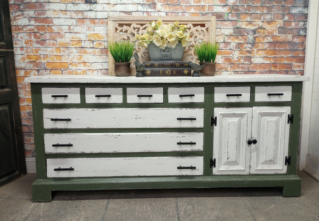 Paul Open Hearth Brand Triple Dresser