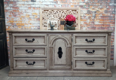 Paul Vintage American Drew Triple Dresser
