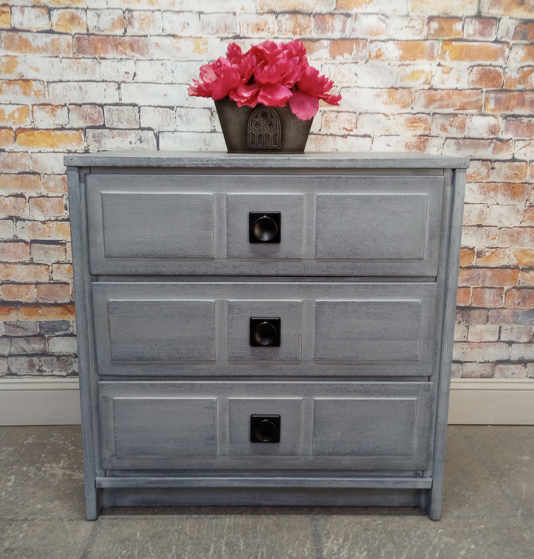 Paul Vintage Bachelors Chest