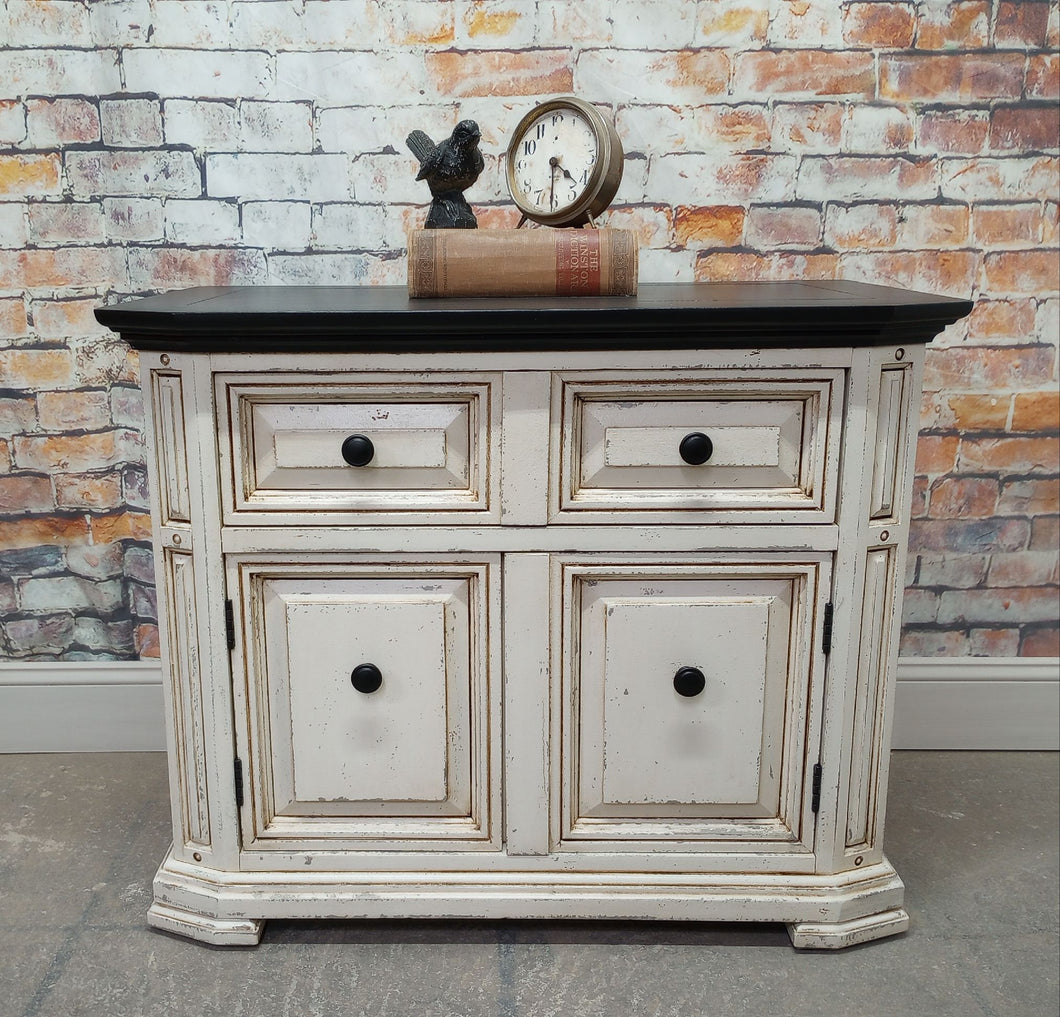 Paul Cottage Style Nightstand