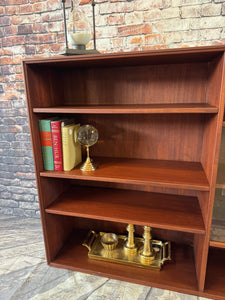 Lisa MCM 1970s Teak Bookcase/Shelf