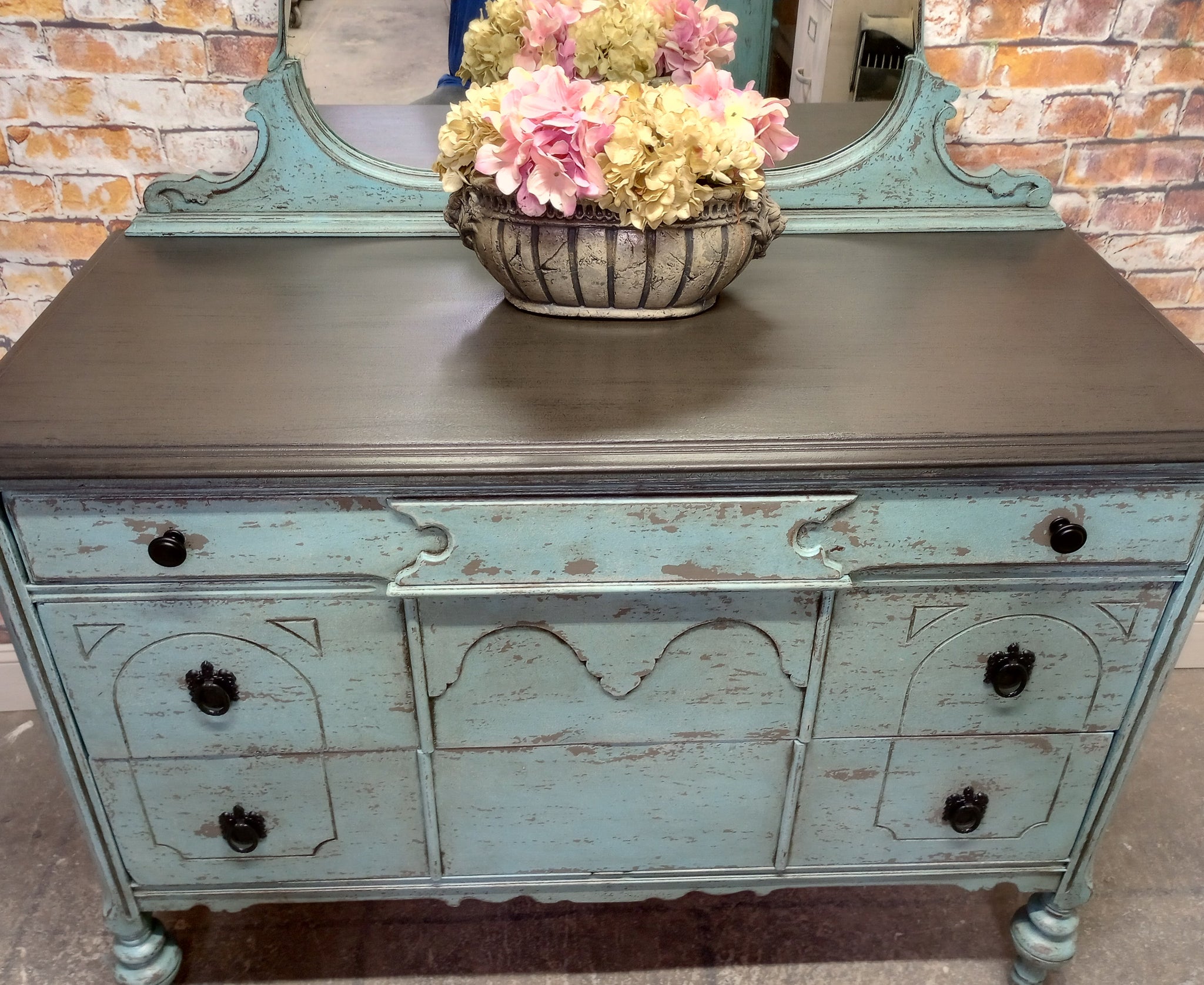 Paul 1940 Circa Dresser with Mirror – Walnut Street Marketplace Paul 1940 Circa Dresser with Mirror – Walnut Street Marketplace