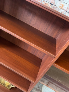 Lisa MCM 1970s Teak Bookcase/Shelf