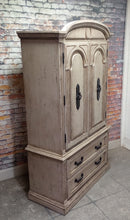 Paul Vintage American Drew Armoire