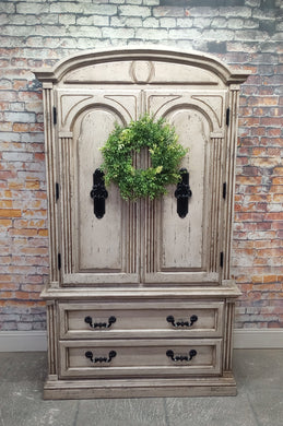 Paul Vintage American Drew Armoire