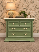 Lisa Thomasville Three Drawer Dresser