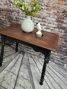 Leanne Maple Accent Table