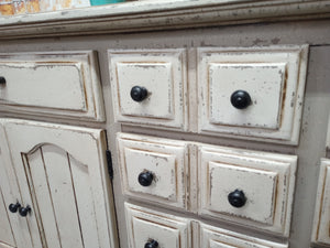 Paul Thomasville Triple Dresser