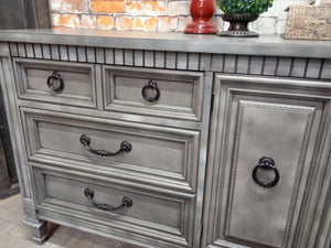 Paul Thomasville Triple Dresser